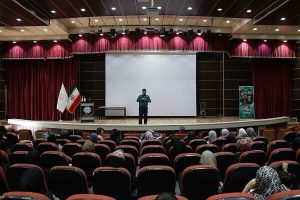 کارگاه آموزشی سواد رسانه‌ برای والدین در فرهنگسرای الغدیر برگزار شد